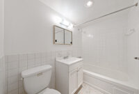 2 Bed, 2 Bath – Split