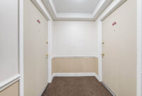 3 Bed, 2 Bath – Corner