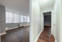 3 Bed, 2 Bath – Corner