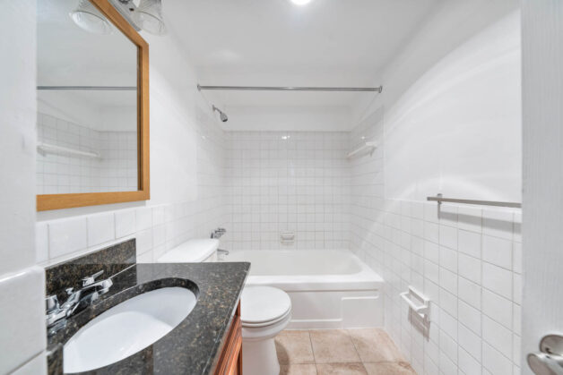 3 Bed, 2 Bath – Corner