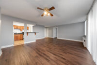 3 Bed, 2 Bath – Corner