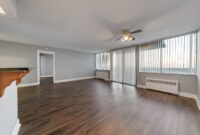 3 Bed, 2 Bath – Corner