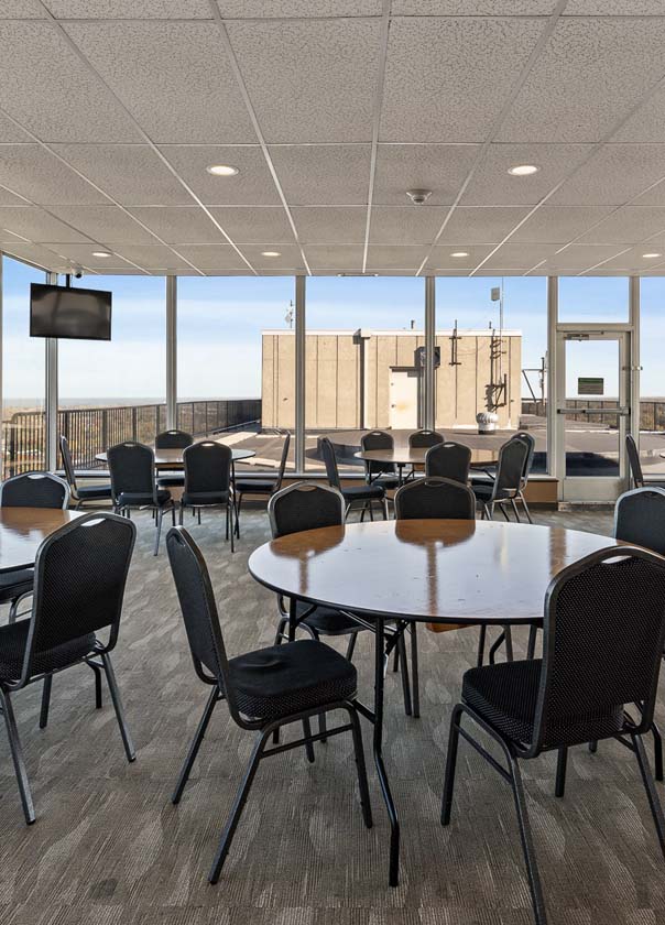 Entertainment Lounge