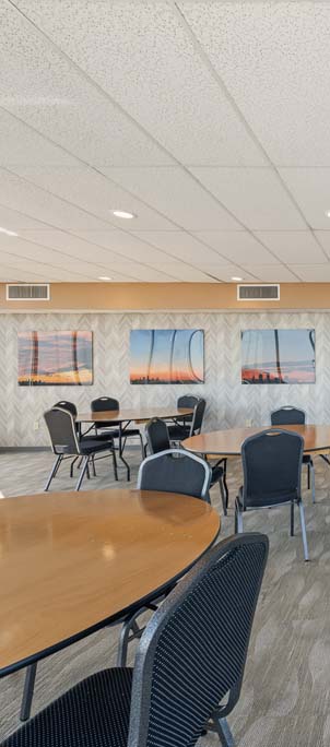 Entertainment Lounge